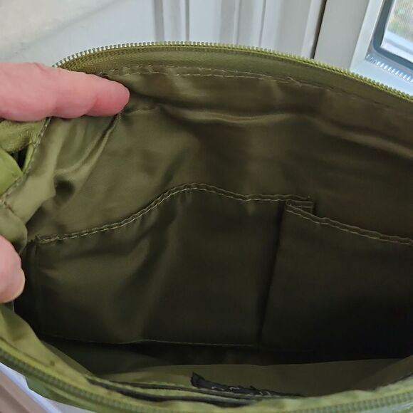 Bueno Green Crossbody Bag - Picture 5 of 9